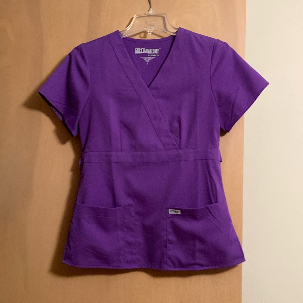 Grey’s Anatomy Barco Purple Scrub Top